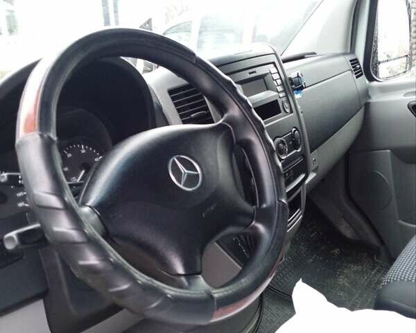 Белый Мерседес Sprinter, объемом двигателя 2.14 л и пробегом 381 тыс. км за 17000 $, фото 9 на Automoto.ua