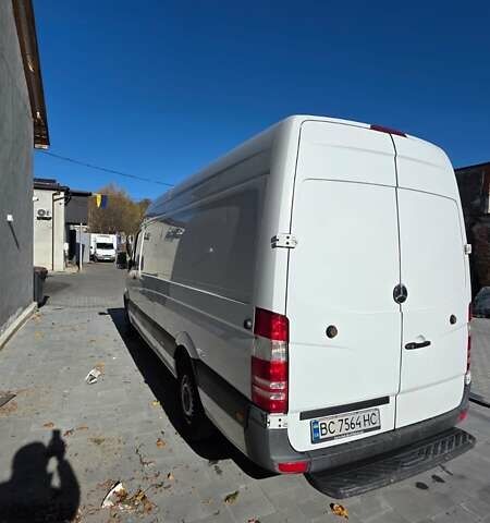 Мерседес Sprinter 2014 в Трускавце на Automoto.ua Белый Мерседес Sprinter, объемом двигателя 2.1 л и пробегом 274 тыс. км за 19000 $, фото 2 на Automoto.ua