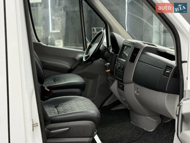 Білий Мерседес Sprinter, об'ємом двигуна 2.2 л та пробігом 230 тис. км за 21500 $, фото 21 на Automoto.ua