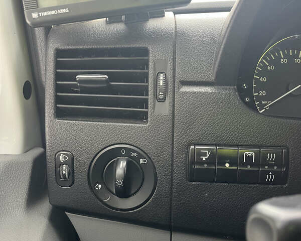 Белый Мерседес Sprinter, объемом двигателя 2.14 л и пробегом 222 тыс. км за 25500 $, фото 12 на Automoto.ua