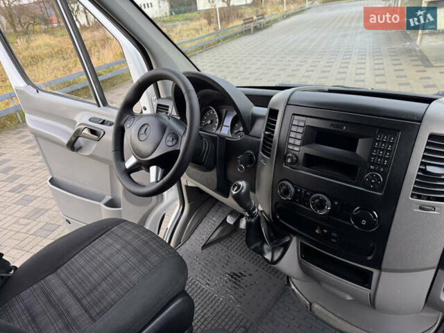 Белый Мерседес Sprinter, объемом двигателя 2.99 л и пробегом 518 тыс. км за 18999 $, фото 38 на Automoto.ua