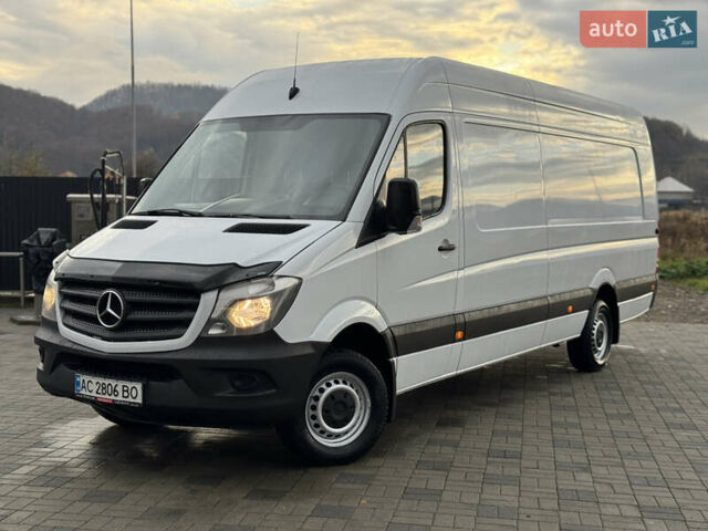 Белый Мерседес Sprinter, объемом двигателя 2.99 л и пробегом 518 тыс. км за 18999 $, фото 1 на Automoto.ua