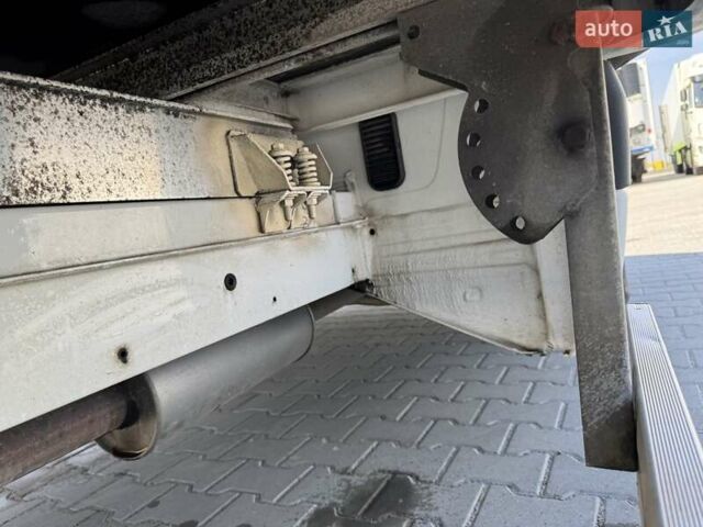 Белый Мерседес Sprinter, объемом двигателя 2.14 л и пробегом 328 тыс. км за 17000 $, фото 7 на Automoto.ua