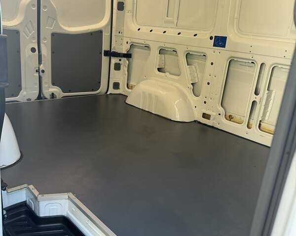 Мерседес Sprinter 2014 в Броварах на Automoto.ua Белый Мерседес Sprinter, объемом двигателя 3 л и пробегом 291 тыс. км за 20000 $, фото 26 на Automoto.ua