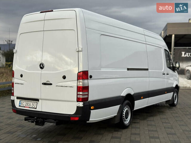 Белый Мерседес Sprinter, объемом двигателя 2.99 л и пробегом 518 тыс. км за 18999 $, фото 6 на Automoto.ua