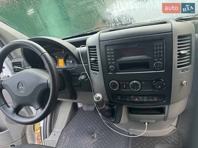 Мерседес Sprinter 2014 в Броварах на Automoto.ua Белый Мерседес Sprinter, объемом двигателя 3 л и пробегом 291 тыс. км за 20000 $, фото 12 на Automoto.ua