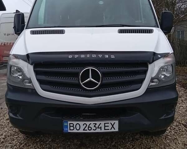 Белый Мерседес Sprinter, объемом двигателя 2.14 л и пробегом 381 тыс. км за 17000 $, фото 7 на Automoto.ua