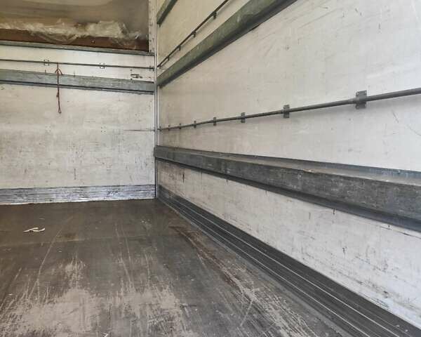 Белый Мерседес Sprinter, объемом двигателя 2.14 л и пробегом 373 тыс. км за 19000 $, фото 14 на Automoto.ua