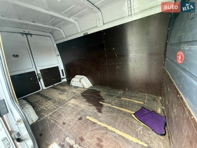 Белый Мерседес Sprinter, объемом двигателя 2.2 л и пробегом 223 тыс. км за 13000 $, фото 14 на Automoto.ua