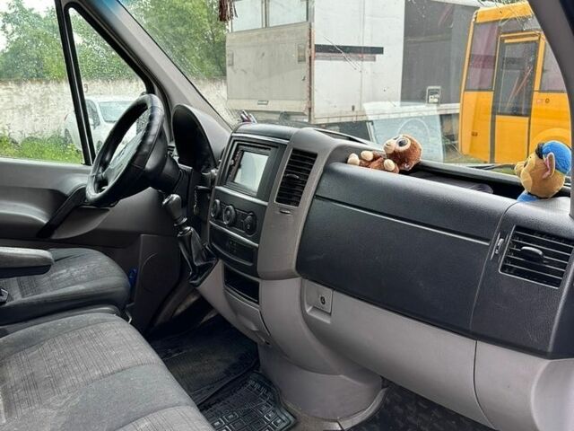 Белый Мерседес Sprinter, объемом двигателя 2.14 л и пробегом 520 тыс. км за 12200 $, фото 10 на Automoto.ua