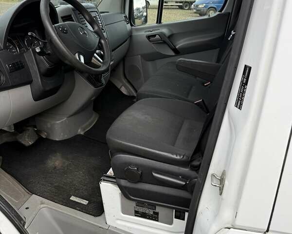 Білий Мерседес Sprinter, об'ємом двигуна 2.2 л та пробігом 253 тис. км за 18900 $, фото 3 на Automoto.ua