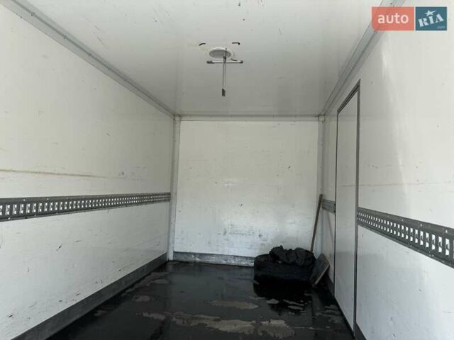 Белый Мерседес Sprinter, объемом двигателя 2.14 л и пробегом 328 тыс. км за 17000 $, фото 13 на Automoto.ua