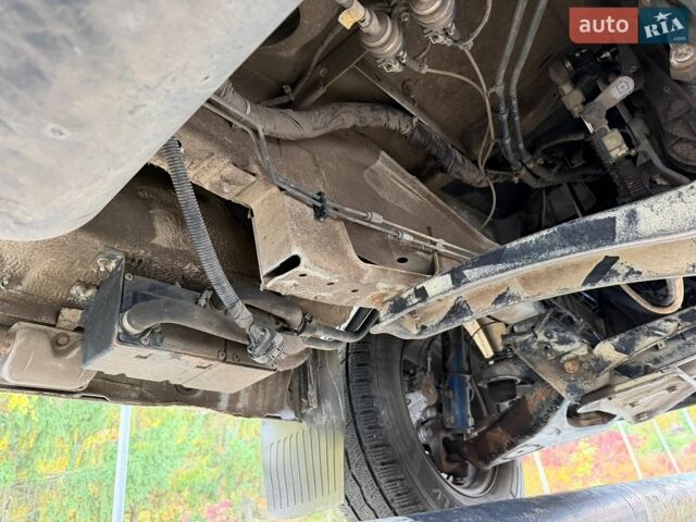 Белый Мерседес Sprinter, объемом двигателя 2.2 л и пробегом 223 тыс. км за 13000 $, фото 22 на Automoto.ua