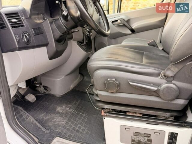 Белый Мерседес Sprinter, объемом двигателя 2.14 л и пробегом 504 тыс. км за 15000 $, фото 6 на Automoto.ua