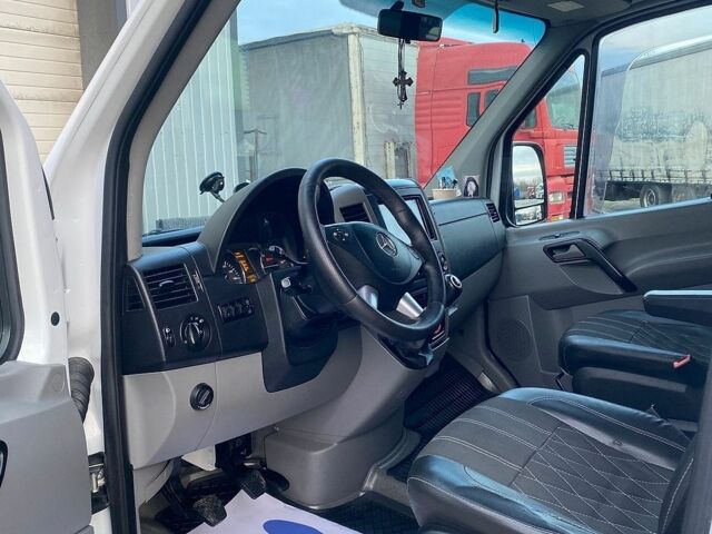 Белый Мерседес Sprinter, объемом двигателя 2.1 л и пробегом 520 тыс. км за 23500 $, фото 4 на Automoto.ua