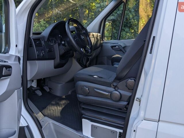 Белый Мерседес Sprinter, объемом двигателя 2.14 л и пробегом 321 тыс. км за 18000 $, фото 14 на Automoto.ua
