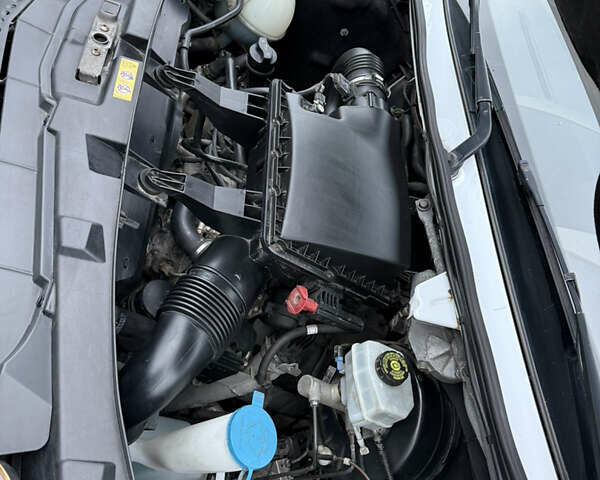 Белый Мерседес Sprinter, объемом двигателя 2.99 л и пробегом 243 тыс. км за 21000 $, фото 8 на Automoto.ua