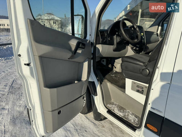 Белый Мерседес Sprinter, объемом двигателя 0 л и пробегом 440 тыс. км за 14999 $, фото 7 на Automoto.ua