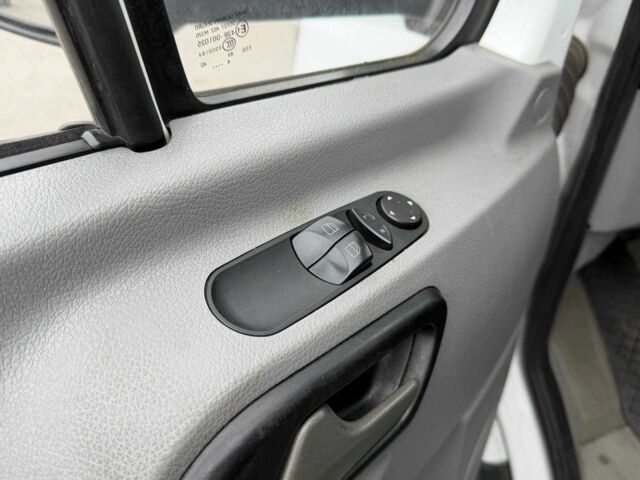 Белый Мерседес Sprinter, объемом двигателя 3 л и пробегом 429 тыс. км за 30000 $, фото 18 на Automoto.ua