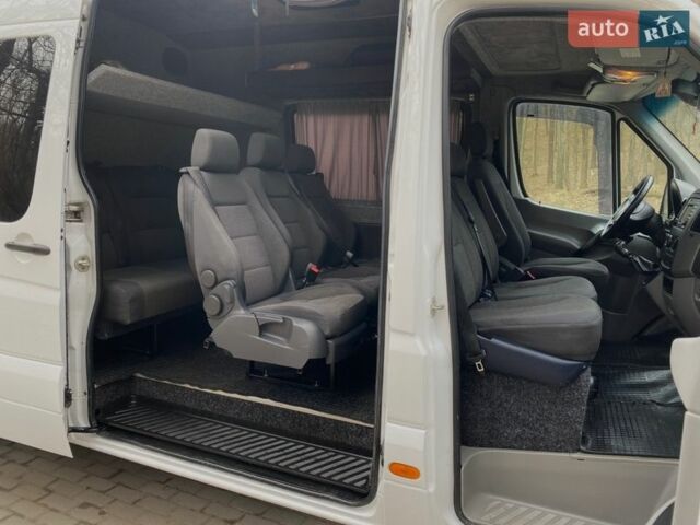 Белый Мерседес Sprinter, объемом двигателя 2.14 л и пробегом 450 тыс. км за 18200 $, фото 39 на Automoto.ua