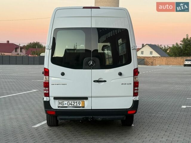 Белый Мерседес Sprinter, объемом двигателя 2.2 л и пробегом 99 тыс. км за 21500 $, фото 22 на Automoto.ua