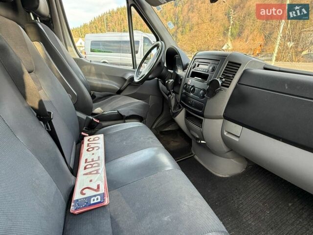 Білий Мерседес Sprinter, об'ємом двигуна 2.2 л та пробігом 303 тис. км за 14499 $, фото 9 на Automoto.ua