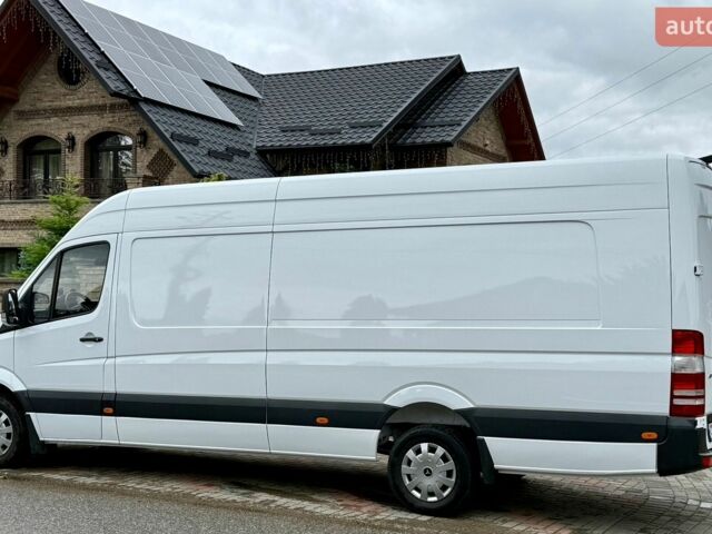 Белый Мерседес Sprinter, объемом двигателя 2.1 л и пробегом 457 тыс. км за 19200 $, фото 5 на Automoto.ua