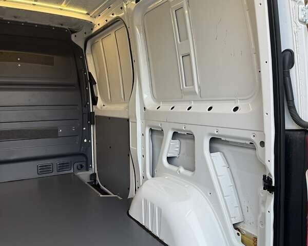 Мерседес Sprinter 2014 в Броварах на Automoto.ua Белый Мерседес Sprinter, объемом двигателя 3 л и пробегом 291 тыс. км за 20000 $, фото 21 на Automoto.ua