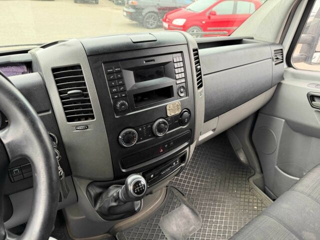 Белый Мерседес Sprinter, объемом двигателя 3 л и пробегом 429 тыс. км за 30000 $, фото 20 на Automoto.ua