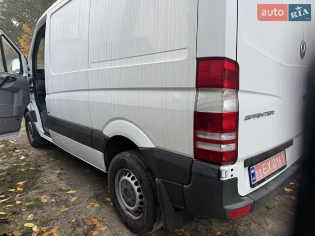 Белый Мерседес Sprinter, объемом двигателя 3 л и пробегом 291 тыс. км за 20000 $, фото 6 на Automoto.ua
