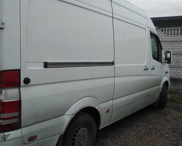 Білий Мерседес Sprinter, об'ємом двигуна 2.14 л та пробігом 390 тис. км за 16000 $, фото 2 на Automoto.ua