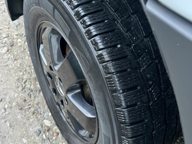 Белый Мерседес Sprinter, объемом двигателя 3 л и пробегом 498 тыс. км за 37131 $, фото 18 на Automoto.ua