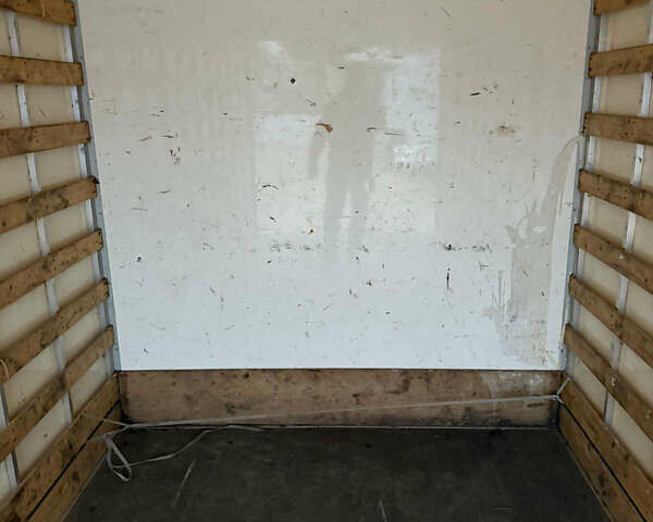 Белый Мерседес Sprinter, объемом двигателя 2.2 л и пробегом 112 тыс. км за 25545 $, фото 20 на Automoto.ua