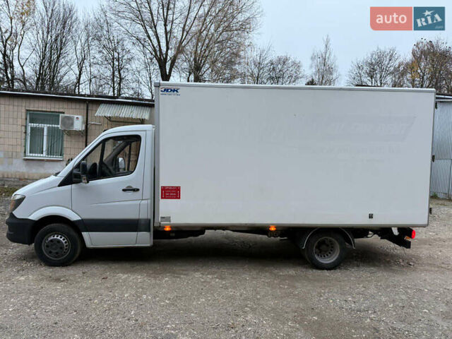 Белый Мерседес Sprinter, объемом двигателя 2.2 л и пробегом 112 тыс. км за 25545 $, фото 3 на Automoto.ua