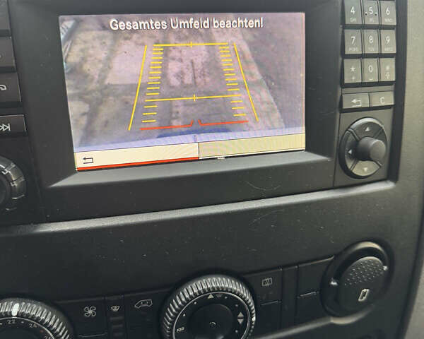 Белый Мерседес Sprinter, объемом двигателя 2.2 л и пробегом 195 тыс. км за 38500 $, фото 17 на Automoto.ua