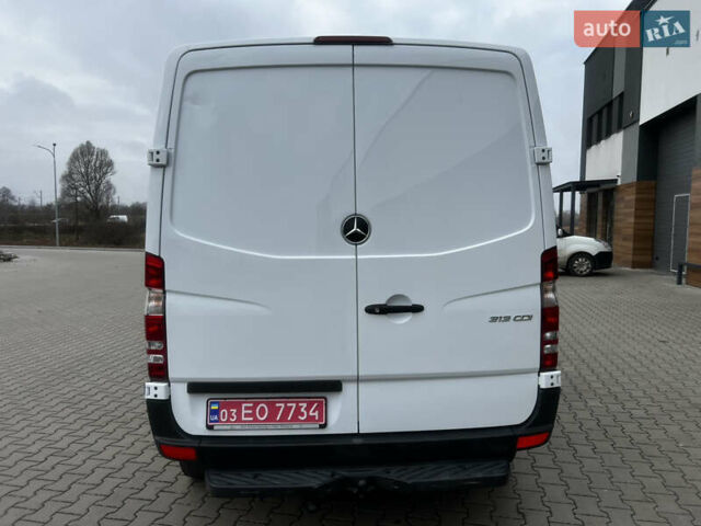 Белый Мерседес Sprinter, объемом двигателя 2.2 л и пробегом 272 тыс. км за 14800 $, фото 5 на Automoto.ua