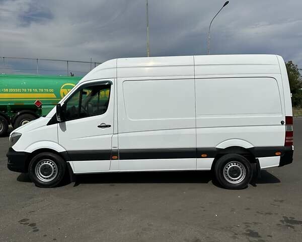 Белый Мерседес Sprinter, объемом двигателя 2.14 л и пробегом 419 тыс. км за 15800 $, фото 1 на Automoto.ua