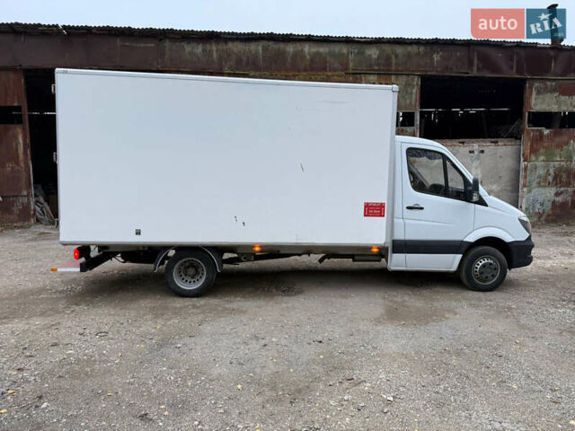 Белый Мерседес Sprinter, объемом двигателя 2.2 л и пробегом 112 тыс. км за 25545 $, фото 5 на Automoto.ua