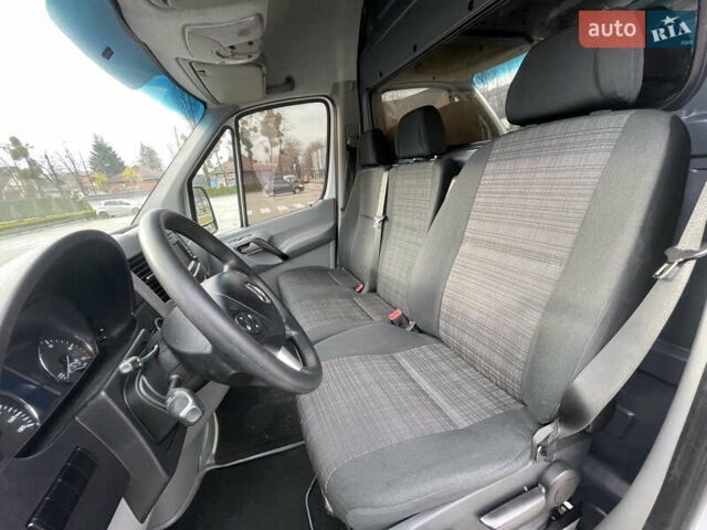 Білий Мерседес Sprinter, об'ємом двигуна 2.14 л та пробігом 375 тис. км за 17500 $, фото 19 на Automoto.ua