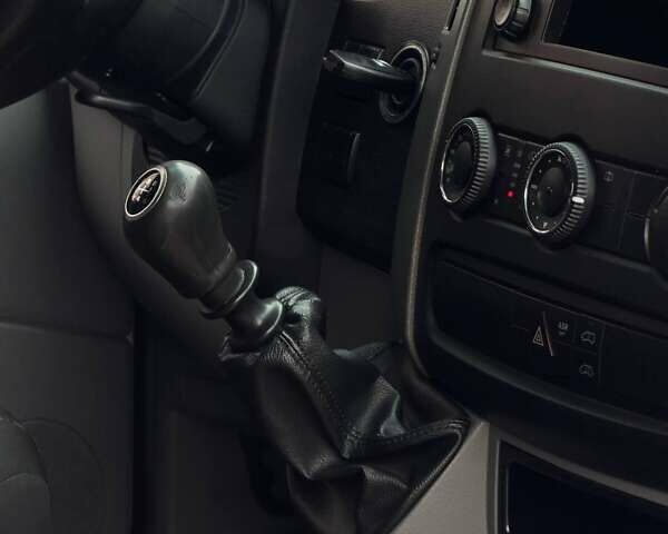 Мерседес Sprinter 2015 в Черновцах на Automoto.ua Белый Мерседес Sprinter, объемом двигателя 2.14 л и пробегом 306 тыс. км за 15800 $, фото 14 на Automoto.ua
