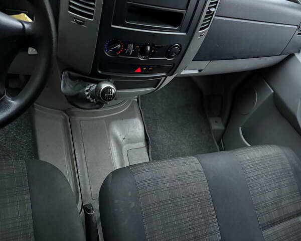 Белый Мерседес Sprinter, объемом двигателя 2.2 л и пробегом 112 тыс. км за 25545 $, фото 11 на Automoto.ua