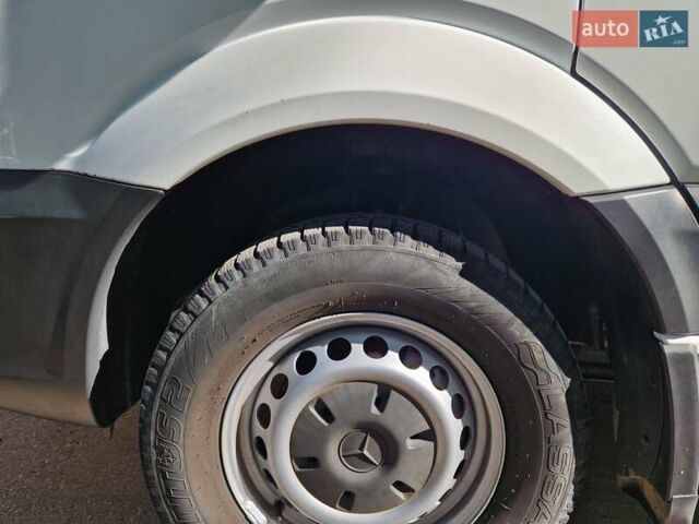 Белый Мерседес Sprinter, объемом двигателя 2.2 л и пробегом 340 тыс. км за 17500 $, фото 12 на Automoto.ua