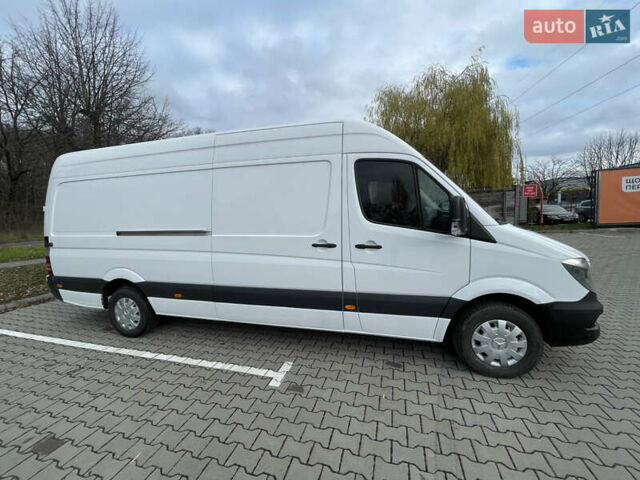 Білий Мерседес Sprinter, об'ємом двигуна 2.14 л та пробігом 375 тис. км за 17500 $, фото 5 на Automoto.ua