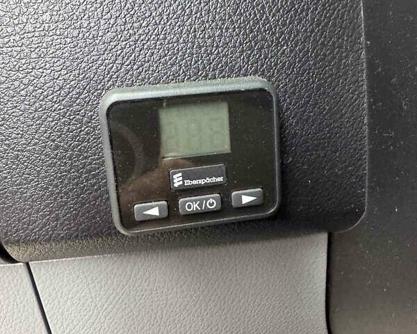 Белый Мерседес Sprinter, объемом двигателя 2.2 л и пробегом 195 тыс. км за 38500 $, фото 23 на Automoto.ua