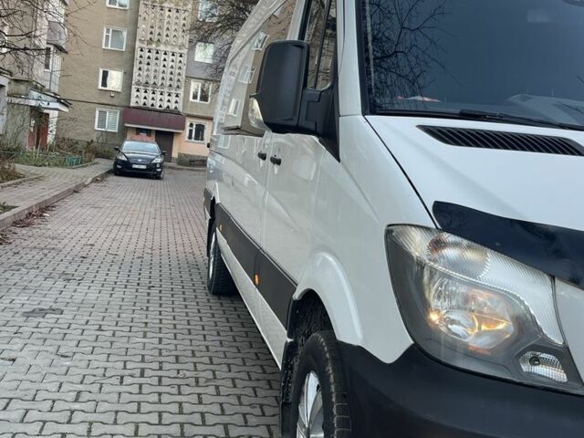 Белый Мерседес Sprinter, объемом двигателя 3 л и пробегом 3 тыс. км за 28000 $, фото 3 на Automoto.ua