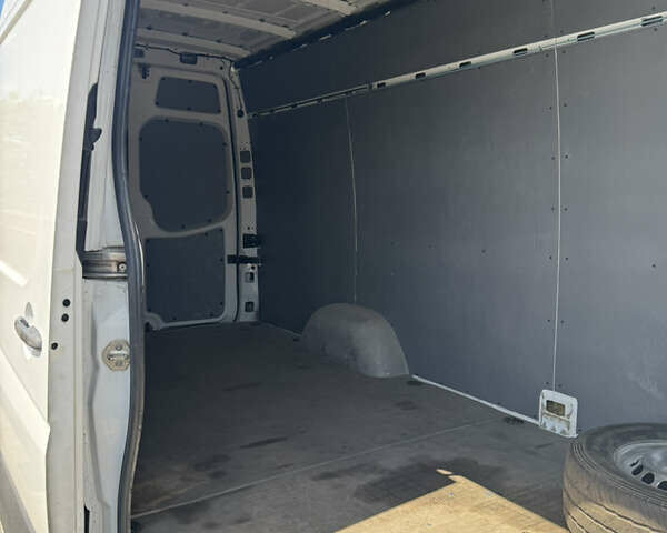 Белый Мерседес Sprinter, объемом двигателя 2.69 л и пробегом 393 тыс. км за 16000 $, фото 8 на Automoto.ua