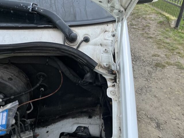 Белый Мерседес Sprinter, объемом двигателя 3 л и пробегом 498 тыс. км за 37131 $, фото 17 на Automoto.ua