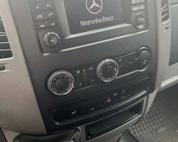 Білий Мерседес Sprinter, об'ємом двигуна 2.1 л та пробігом 497 тис. км за 17700 $, фото 5 на Automoto.ua