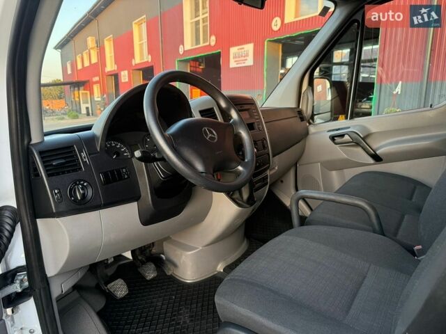 Білий Мерседес Sprinter, об'ємом двигуна 2.2 л та пробігом 124 тис. км за 23500 $, фото 55 на Automoto.ua