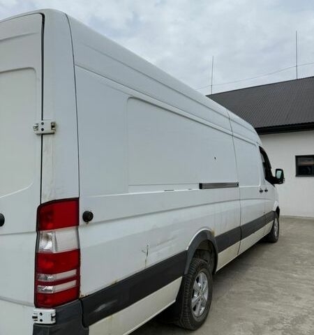 Белый Мерседес Sprinter, объемом двигателя 2.99 л и пробегом 560 тыс. км за 19500 $, фото 4 на Automoto.ua